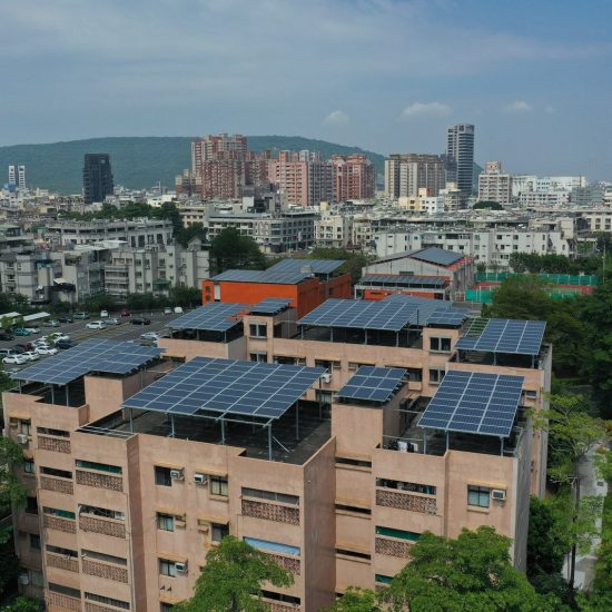 台積電應「自帶綠電」，協助高市府發展屋頂光電（地球公民基金會提供）